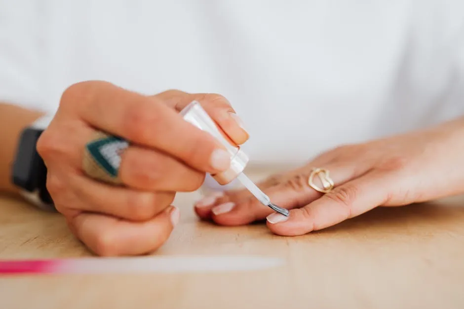Få negler til å vokse raskere: 8 tips som faktisk funker